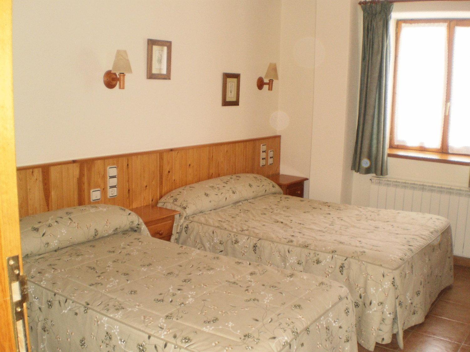 אריל לה ואל Hostal Pernalle מראה חיצוני תמונה