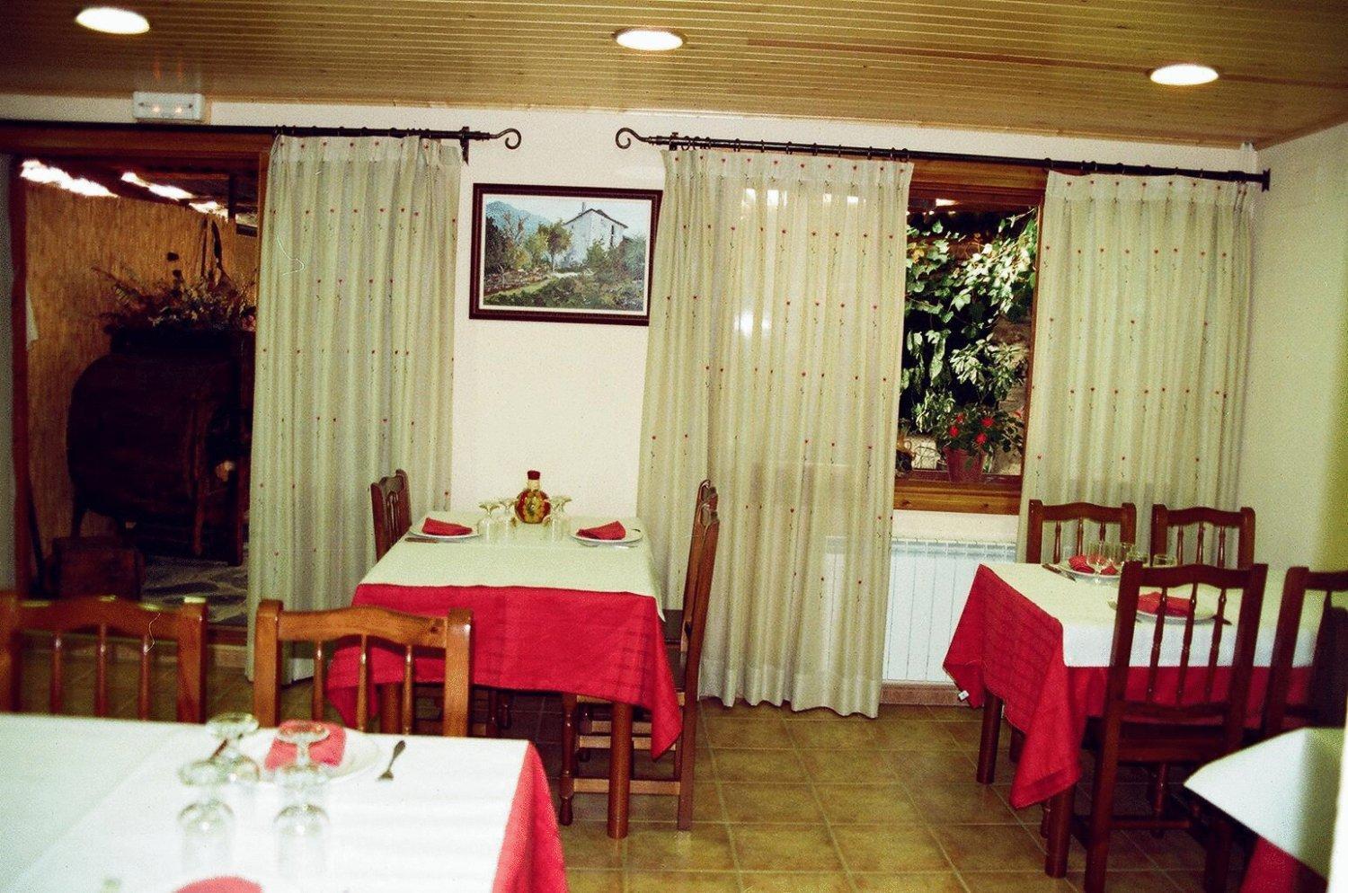 אריל לה ואל Hostal Pernalle מראה חיצוני תמונה