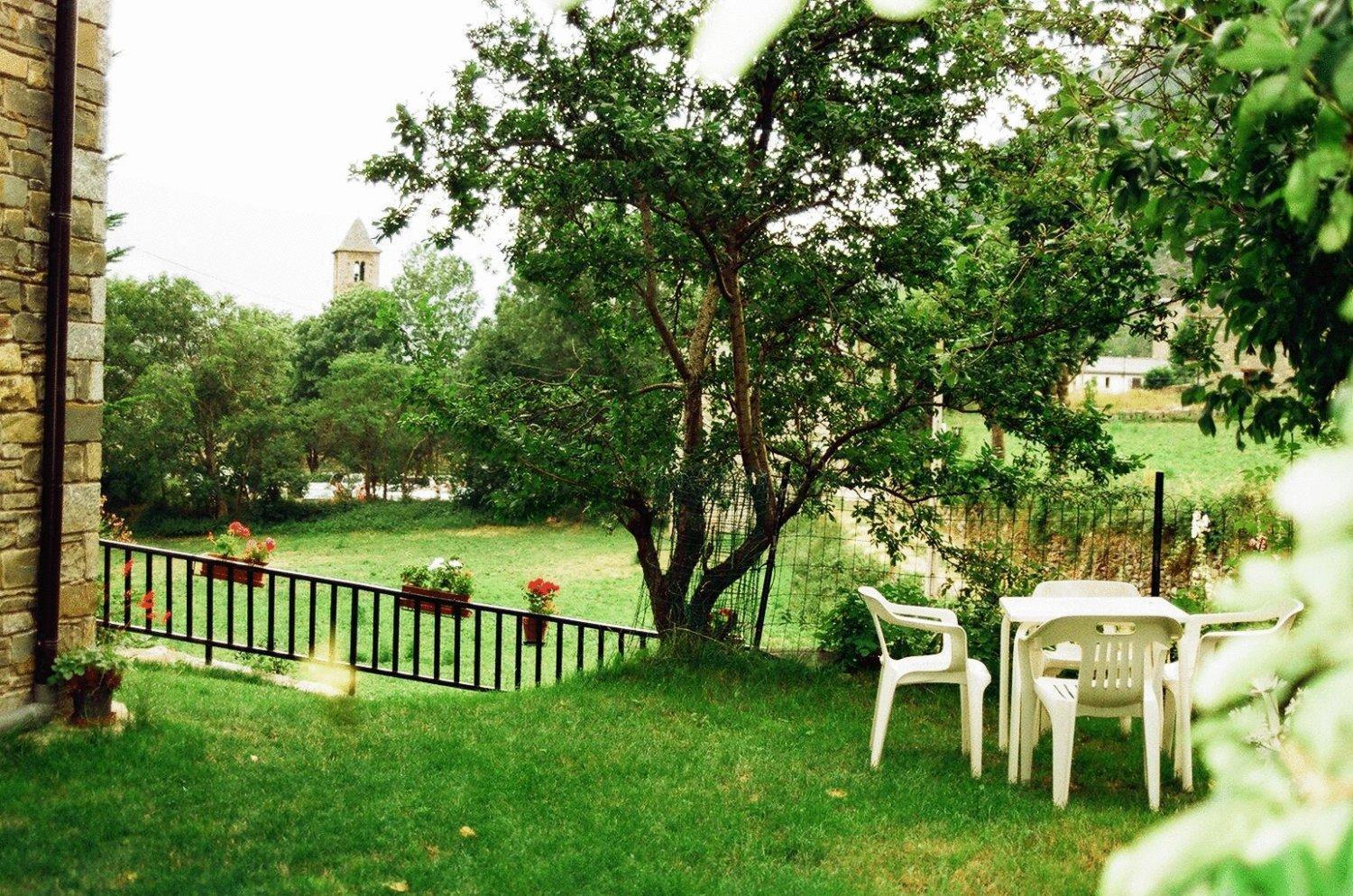 אריל לה ואל Hostal Pernalle מראה חיצוני תמונה